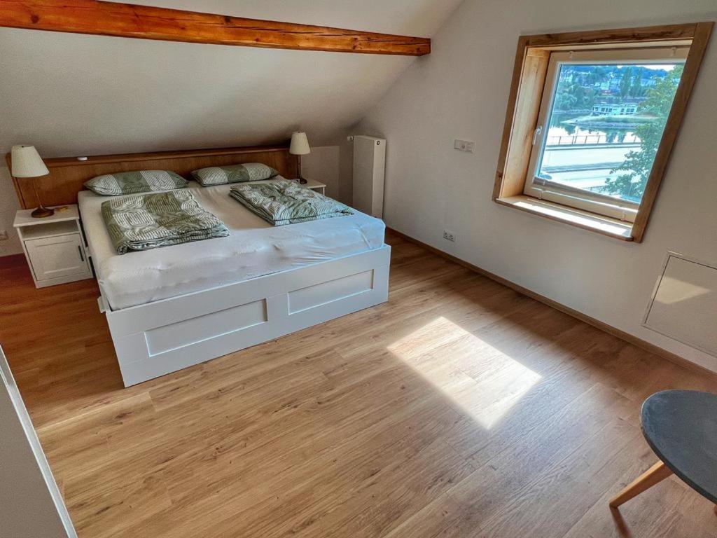 Helle 2 Zimmer Dg Wohnung Passau Kültér fotó